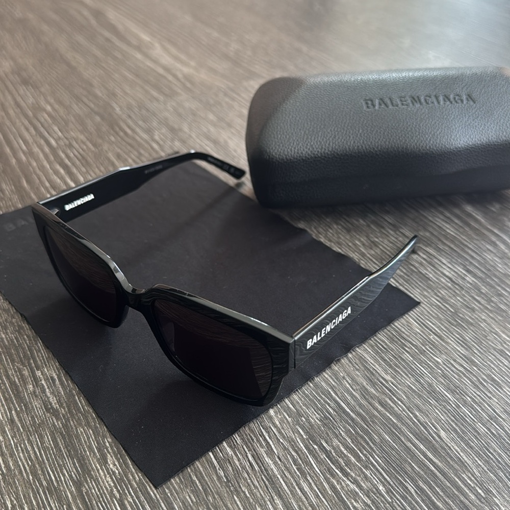 Balenciaga Max Square AF Sunglasses - Picture 3 of 12